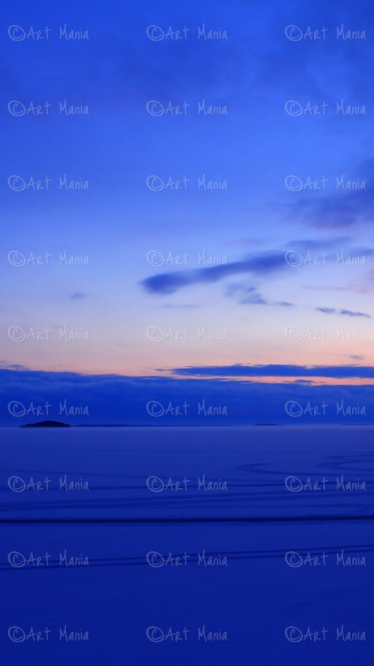 Blue winter evening. Mobile wallpaper